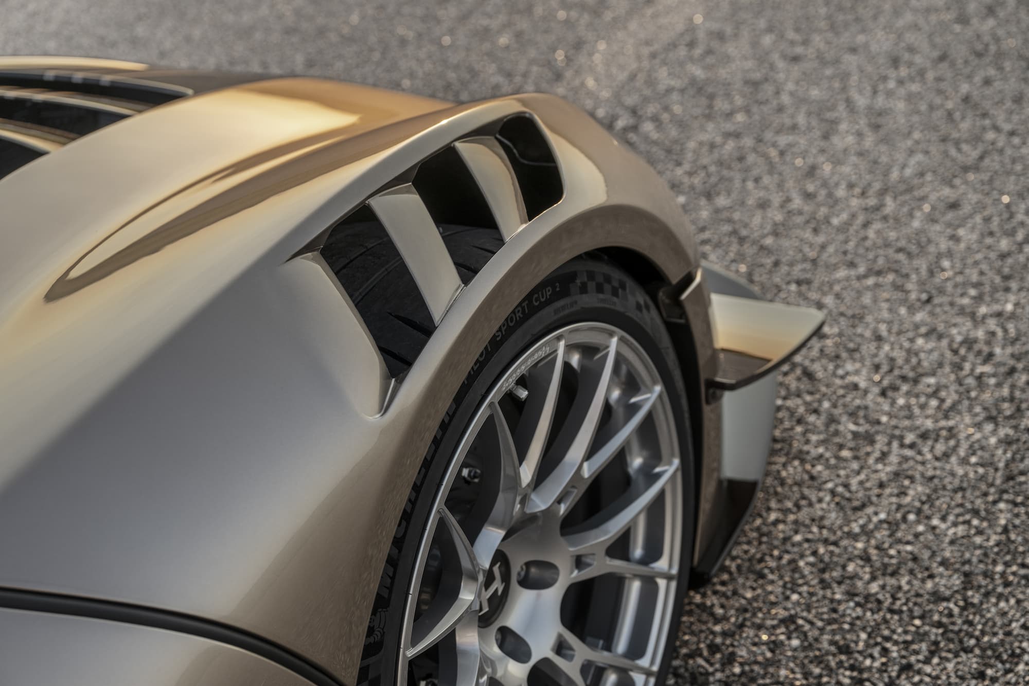 Venom F5 Revolution Roadster LF Edition 14 - Hennessey Special Vehicles