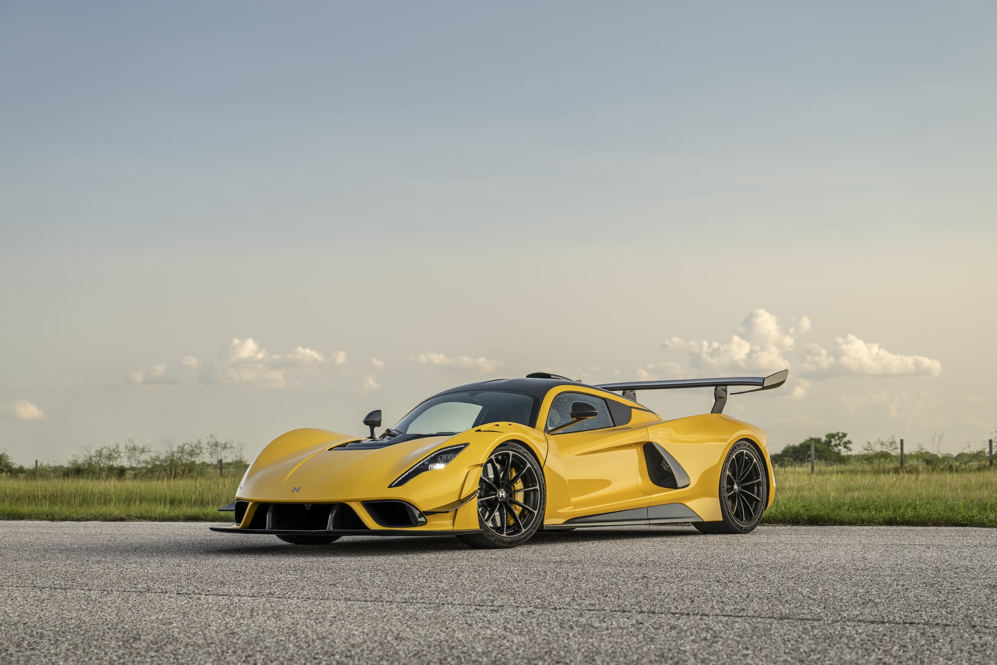 Hennessey Venom F5 Evolution Izamal Yellow 6 - Hennessey Special Vehicles